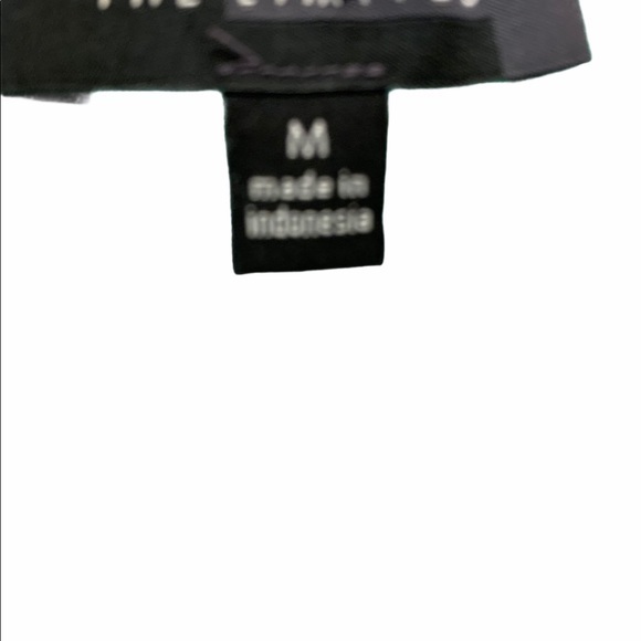 The Limited Halter Top - Picture 3 of 7